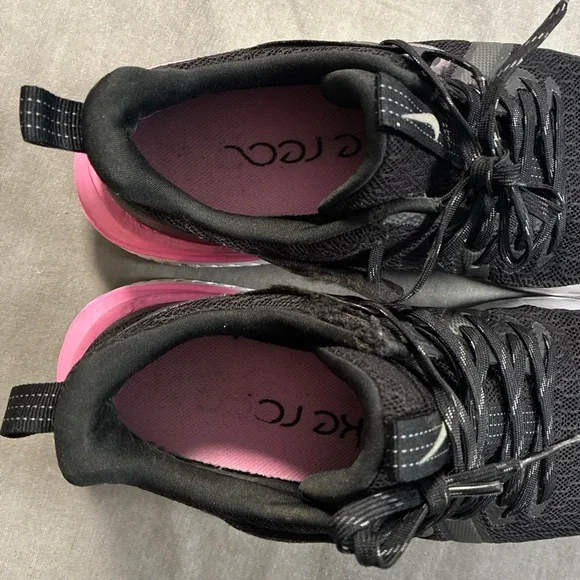 Nike Black and Pink Athletic Shoes with Cushioned Sole - Picture 6 of 6